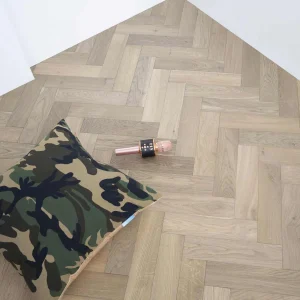 White Smoked Herringbone – Engineered Oak Herringbone Flooring