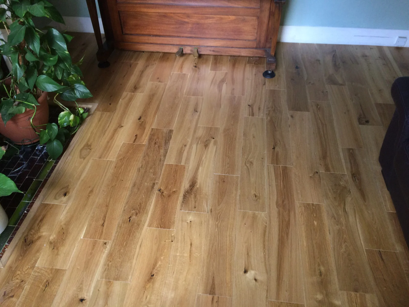 Pure Oak – Engineered Oak Plank Flooring - Image 3