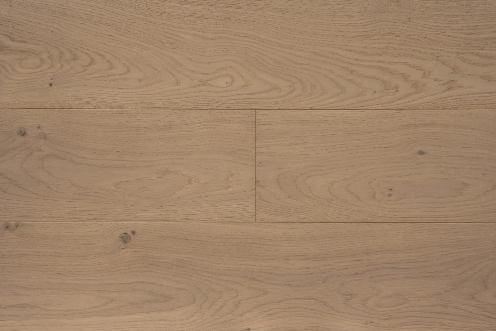 Blonde Oak – Engineered Oak Plank Flooring - Image 3