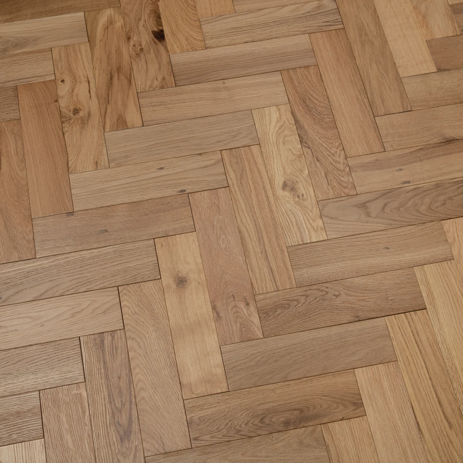 Natural Soft – Engineered Oak Herringbone Flooring - Image 2