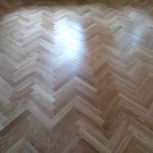 Travers Crown – Engineered Oak Herringbone Flooring