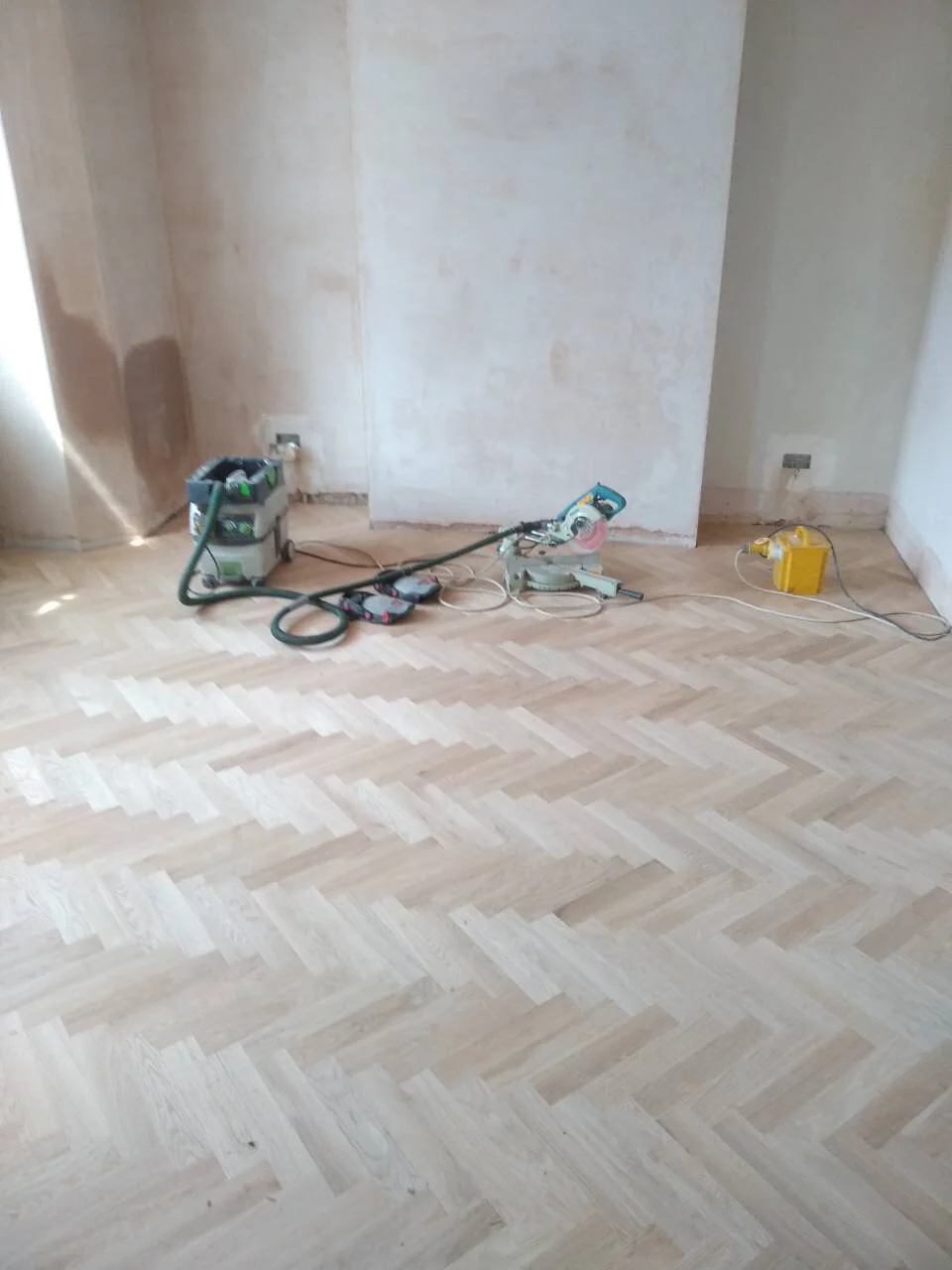 Natural Select – Solid Oak Herringbone Flooring - Image 13