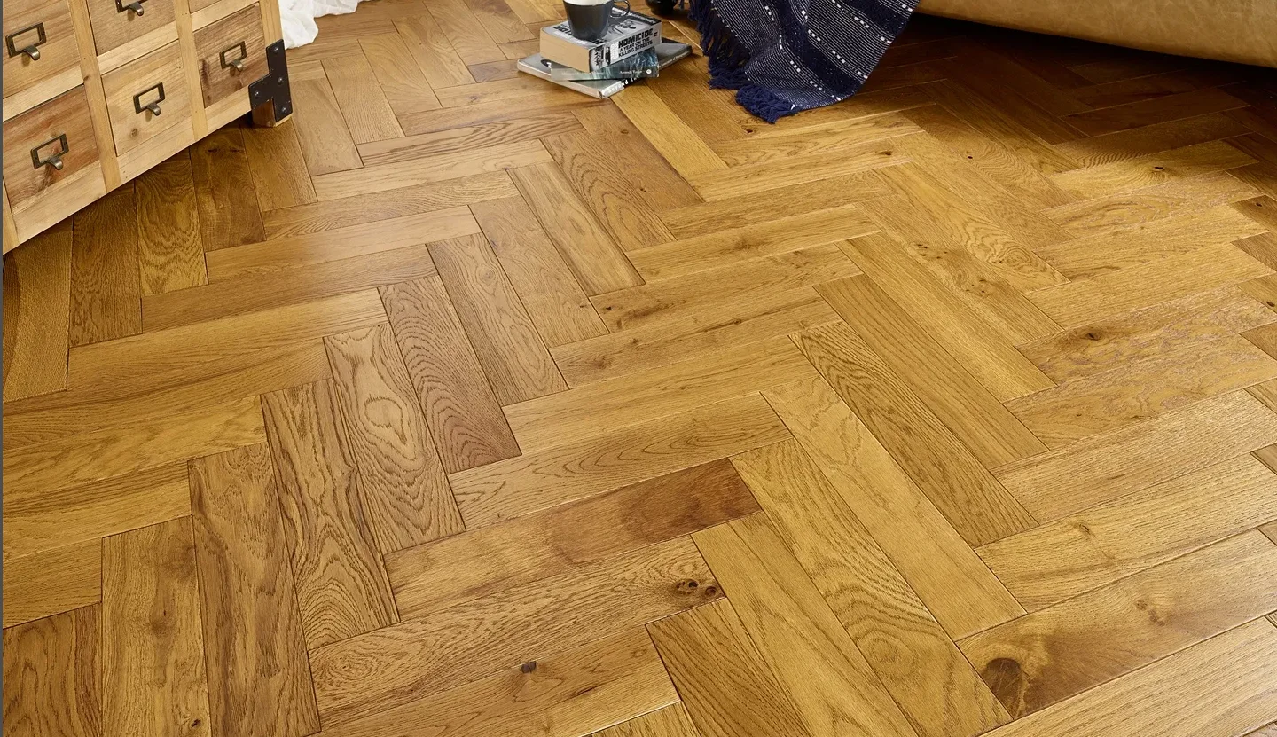 Golden Tone – Engineered Oak Herringbone Flooring - Image 2